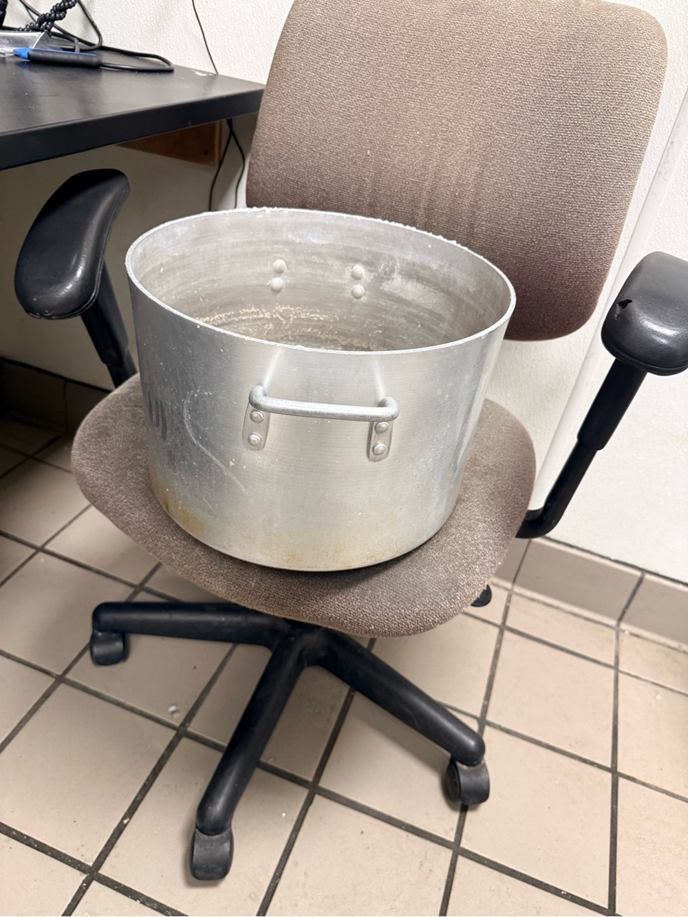 Stainless Silver Large Stockpot with Side Handles